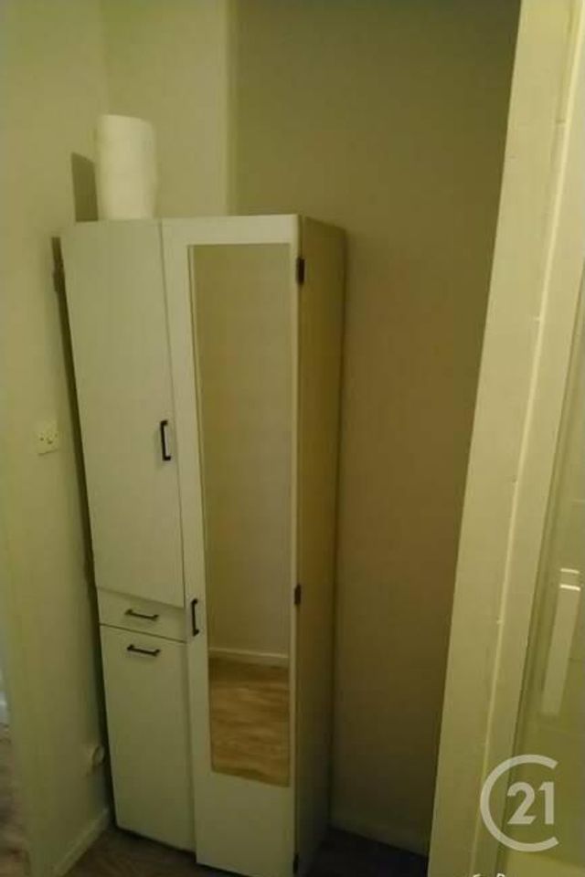 Appartement Studio à louer - 1 pièce - 33 m2 - Clermont Ferrand - 63 - AUVERGNE