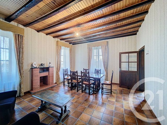 Maison &agrave; vendre - 7 pi&egrave;ces - 196,59 m2 - Ebreuil - 03 - AUVERGNE