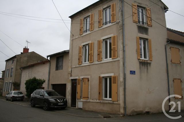 Maison à louer - 4 pièces - 85,66 m2 - Gannat - 03 - AUVERGNE