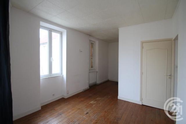 Maison à louer - 4 pièces - 85,66 m2 - Gannat - 03 - AUVERGNE