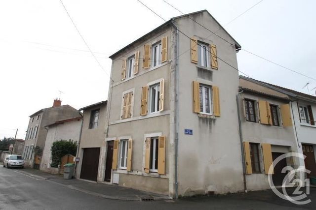 Maison à louer - 4 pièces - 85,66 m2 - Gannat - 03 - AUVERGNE