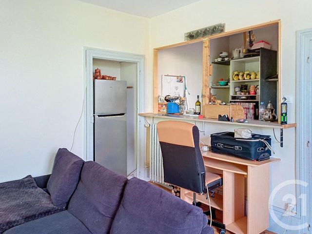 Appartement F2 &agrave; louer - 2 pi&egrave;ces - 58,62 m2 - Gannat - 03 - AUVERGNE