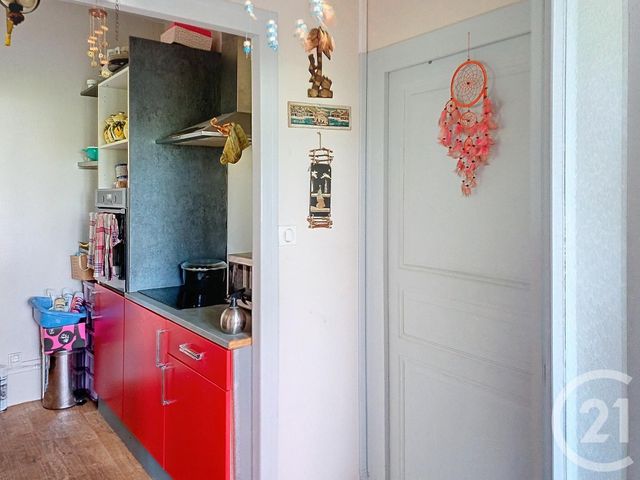 Appartement F2 &agrave; louer - 2 pi&egrave;ces - 58,62 m2 - Gannat - 03 - AUVERGNE