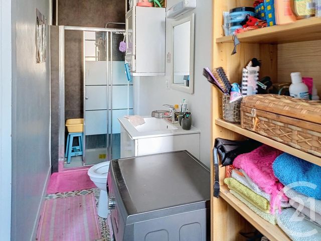 Appartement F2 &agrave; louer - 2 pi&egrave;ces - 58,62 m2 - Gannat - 03 - AUVERGNE