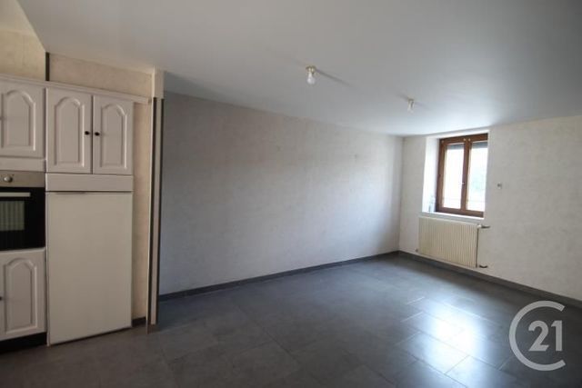 Maison &agrave; louer - 5 pi&egrave;ces - 89,73 m2 - Gannat - 03 - AUVERGNE
