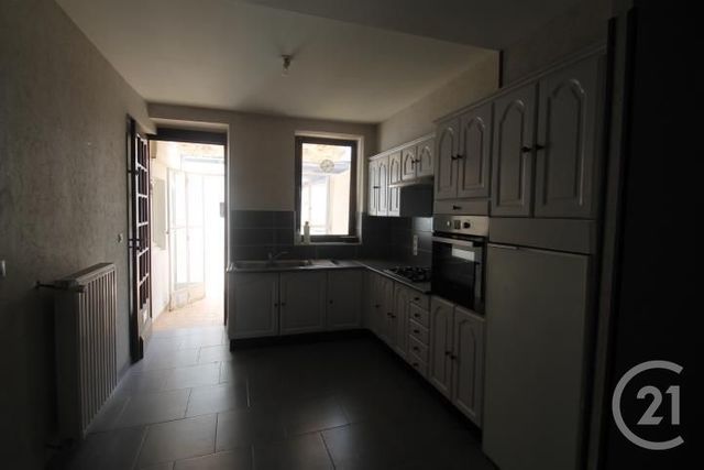 Maison &agrave; louer - 5 pi&egrave;ces - 89,73 m2 - Gannat - 03 - AUVERGNE