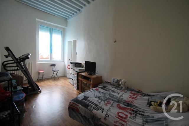 Appartement F2 &agrave; louer - 2 pi&egrave;ces - 52,29 m2 - Gannat - 03 - AUVERGNE