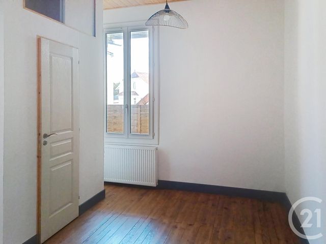 Appartement &agrave; louer - 2 pi&egrave;ces - 46,86 m2 - Vichy - 03 - AUVERGNE