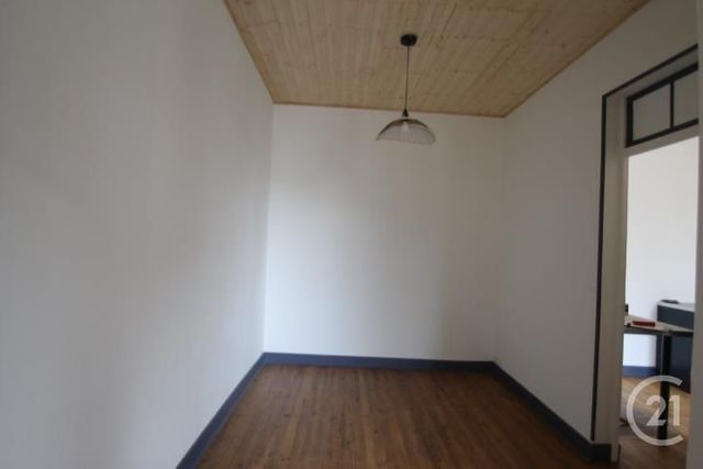 Appartement &agrave; louer - 2 pi&egrave;ces - 46,86 m2 - Vichy - 03 - AUVERGNE