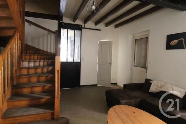 Maison &agrave; louer - 3 pi&egrave;ces - 116,37 m2 - Bellenaves - 03 - AUVERGNE