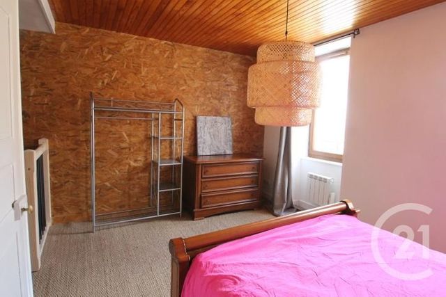 Maison &agrave; louer - 3 pi&egrave;ces - 116,37 m2 - Bellenaves - 03 - AUVERGNE