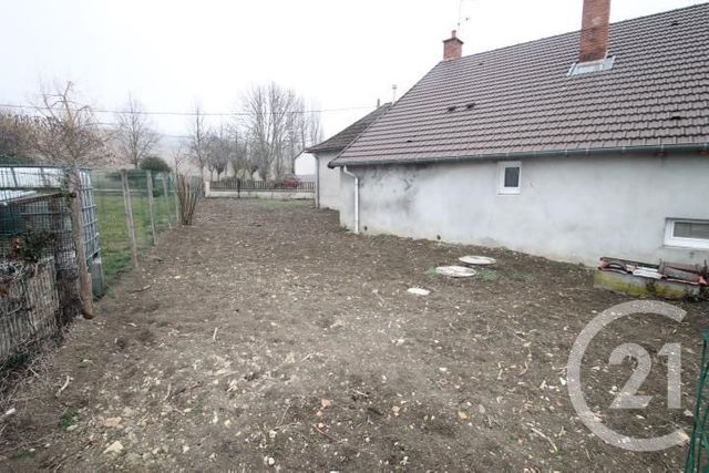 Maison &agrave; louer - 4 pi&egrave;ces - 89,61 m2 - St Genes Du Retz - 63 - AUVERGNE