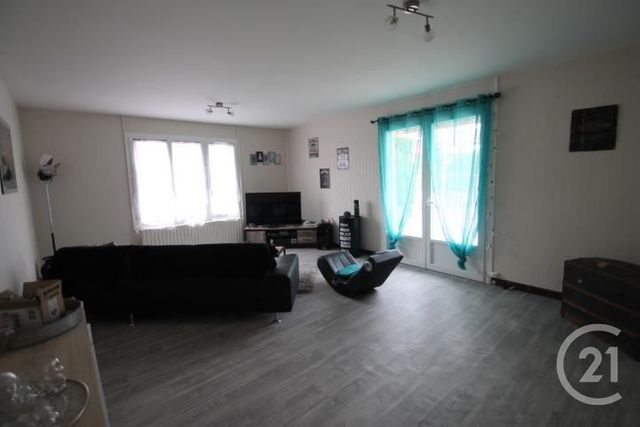 Maison &agrave; louer - 4 pi&egrave;ces - 89,61 m2 - St Genes Du Retz - 63 - AUVERGNE