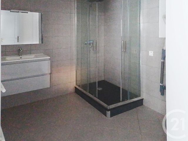 Appartement F3 &agrave; louer - 3 pi&egrave;ces - 70,90 m2 - Ebreuil - 03 - AUVERGNE