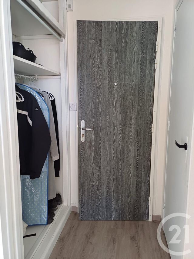 Appartement F1 &agrave; louer - 2 pi&egrave;ces - 23,86 m2 - Gannat - 03 - AUVERGNE