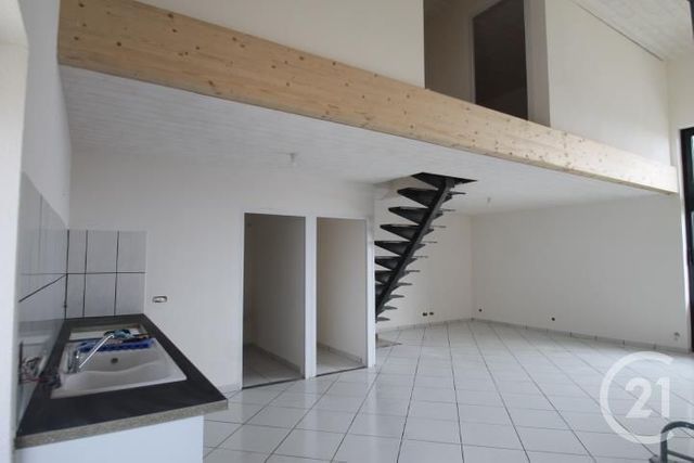Maison &agrave; louer - 4 pi&egrave;ces - 81,73 m2 - Effiat - 63 - AUVERGNE