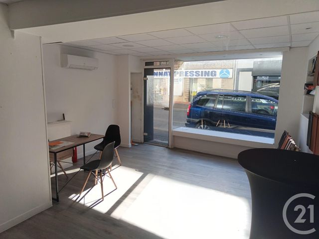 Appartement Local &agrave; louer - 2 pi&egrave;ces - 37 m2 - Gannat - 03 - AUVERGNE