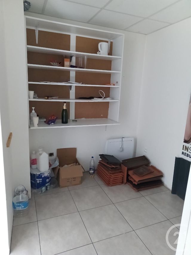 Appartement Local &agrave; louer - 2 pi&egrave;ces - 37 m2 - Gannat - 03 - AUVERGNE