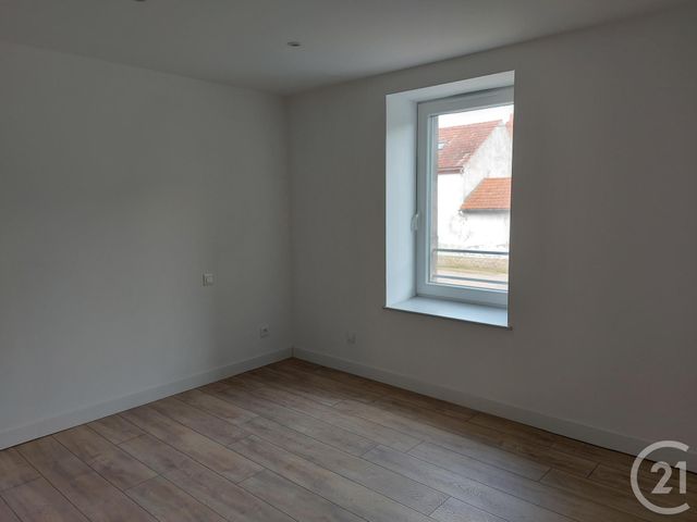 Maison &agrave; louer - 4 pi&egrave;ces - 65,55 m2 - Gannat - 03 - AUVERGNE