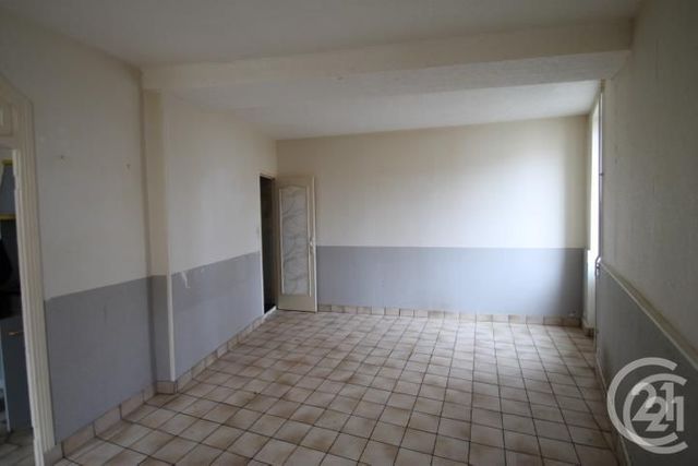 Maison &agrave; louer - 4 pi&egrave;ces - 85,66 m2 - Gannat - 03 - AUVERGNE