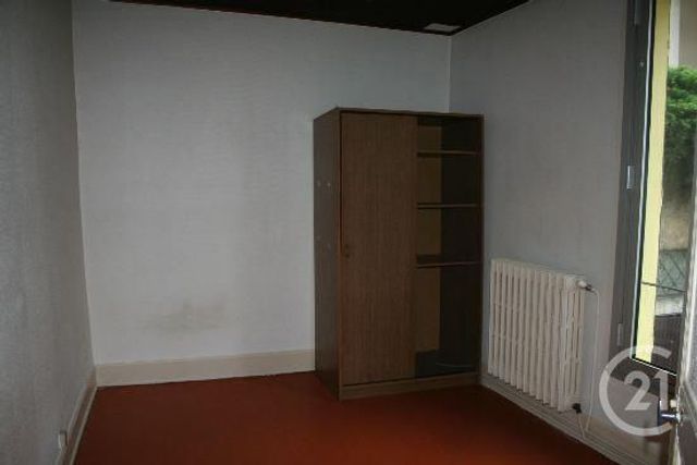 Appartement F1 &agrave; louer - 1 pi&egrave;ce - 19 m2 - Gannat - 03 - AUVERGNE