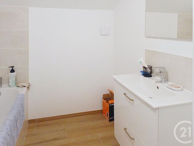 Maison &agrave; louer - 5 pi&egrave;ces - 139,68 m2 - Gannat - 03 - AUVERGNE