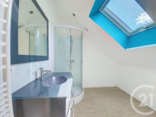 Appartement F2 &agrave; louer - 2 pi&egrave;ces - 32 m2 - Gannat - 03 - AUVERGNE