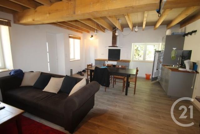 Maison &agrave; louer - 2 pi&egrave;ces - 80 m2 - Bellenaves - 03 - AUVERGNE