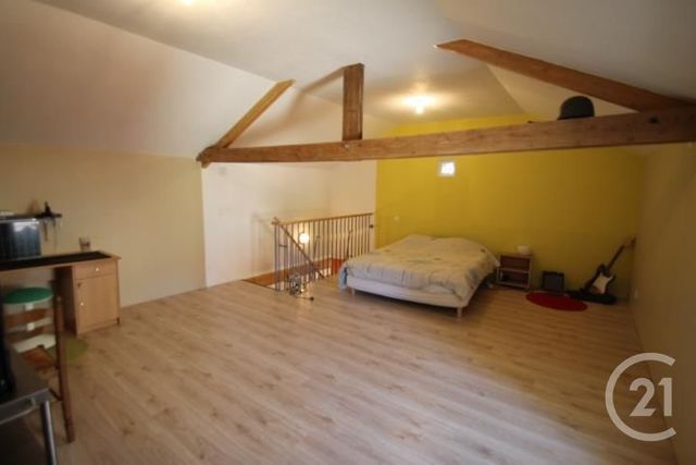 Maison &agrave; louer - 2 pi&egrave;ces - 80 m2 - Bellenaves - 03 - AUVERGNE