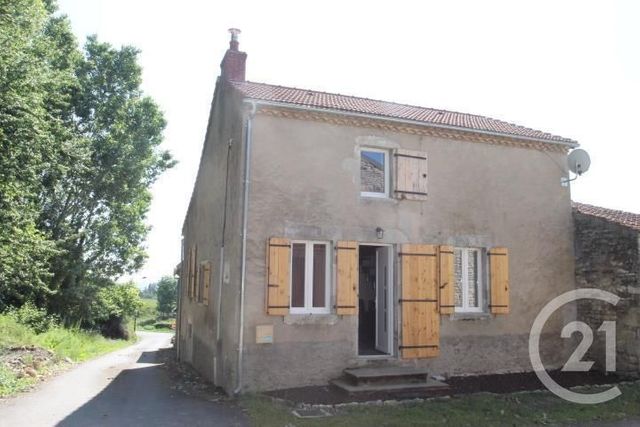 Maison &agrave; louer - 2 pi&egrave;ces - 80 m2 - Bellenaves - 03 - AUVERGNE