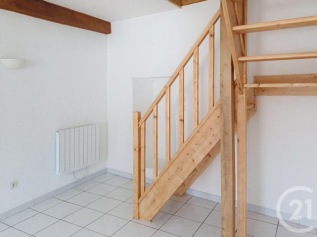 Appartement F3 &agrave; louer - 4 pi&egrave;ces - 60 m2 - Gannat - 03 - AUVERGNE