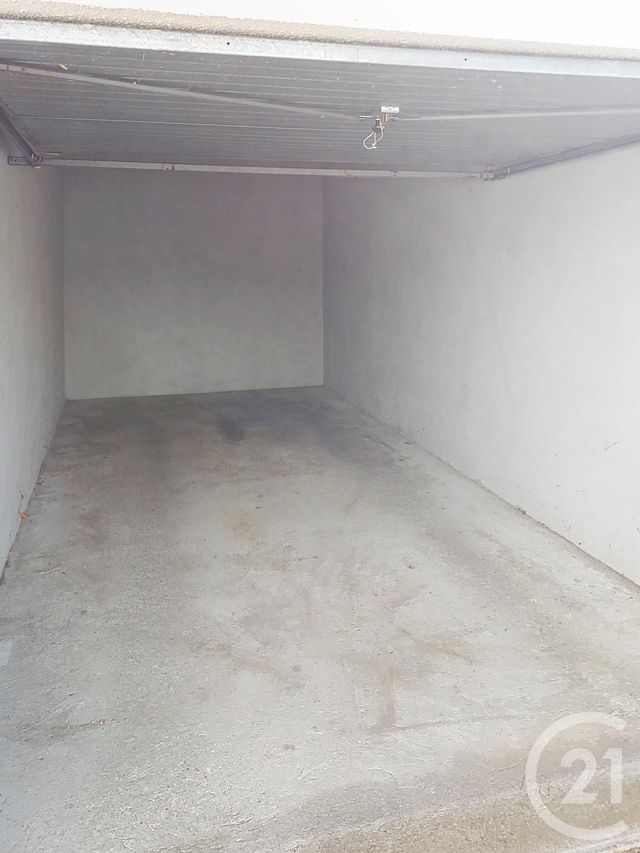 Appartement F3 &agrave; louer - 3 pi&egrave;ces - 71,50 m2 - Vichy - 03 - AUVERGNE