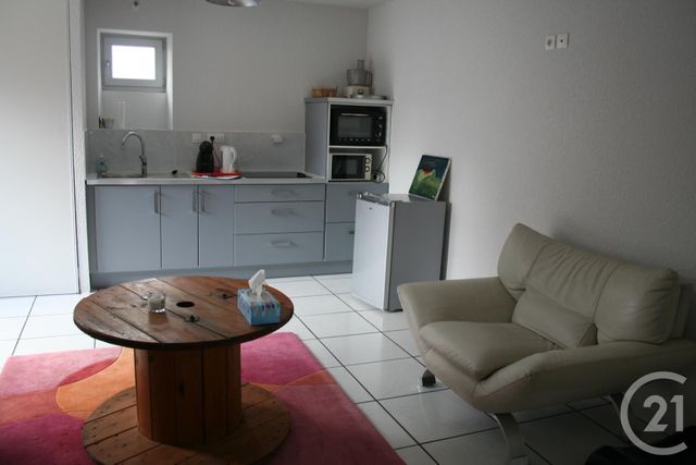 Maison &agrave; louer - 3 pi&egrave;ces - 59 m2 - Effiat - 63 - AUVERGNE