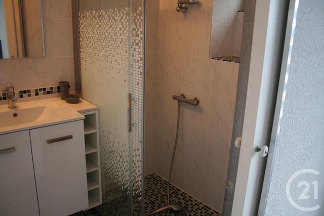 Maison &agrave; louer - 3 pi&egrave;ces - 59 m2 - Effiat - 63 - AUVERGNE