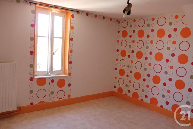 Maison &agrave; louer - 4 pi&egrave;ces - 77 m2 - Gannat - 03 - AUVERGNE