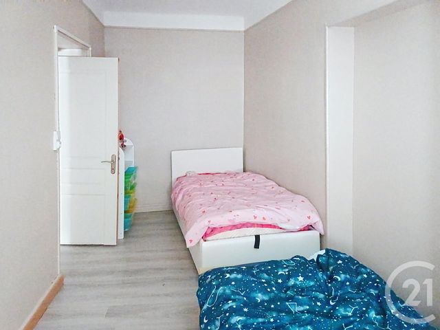 Maison &agrave; louer - 4 pi&egrave;ces - 70 m2 - Gannat - 03 - AUVERGNE