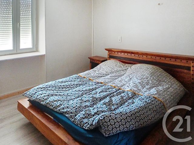 Maison &agrave; louer - 4 pi&egrave;ces - 70 m2 - Gannat - 03 - AUVERGNE