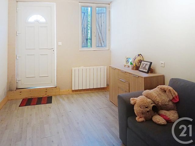 Maison &agrave; louer - 4 pi&egrave;ces - 70 m2 - Gannat - 03 - AUVERGNE