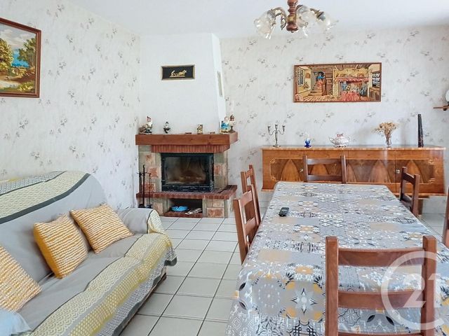 Maison &agrave; louer - 4 pi&egrave;ces - 93,69 m2 - Ussel D Allier - 03 - AUVERGNE