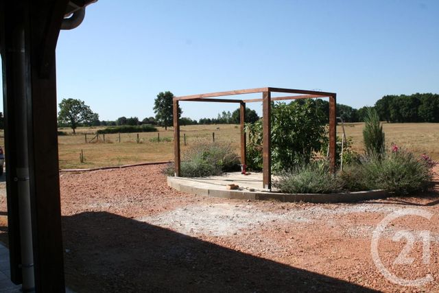 Maison &agrave; louer - 3 pi&egrave;ces - 76,80 m2 - Brout Vernet - 03 - AUVERGNE