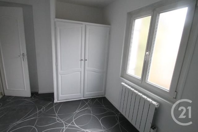 Maison &agrave; louer - 4 pi&egrave;ces - 100,36 m2 - Abrest - 03 - AUVERGNE