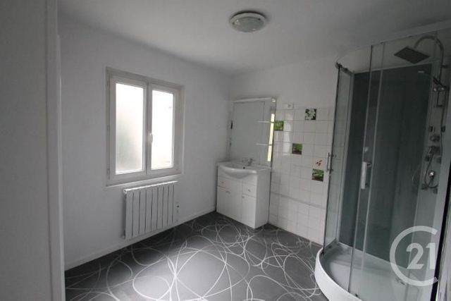 Maison &agrave; louer - 4 pi&egrave;ces - 100,36 m2 - Abrest - 03 - AUVERGNE