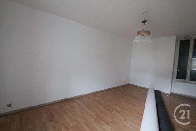 Maison &agrave; louer - 4 pi&egrave;ces - 100,36 m2 - Abrest - 03 - AUVERGNE