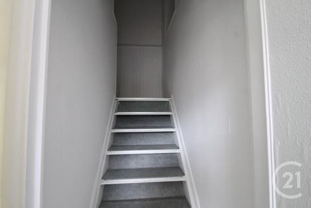 Maison &agrave; louer - 4 pi&egrave;ces - 100,36 m2 - Abrest - 03 - AUVERGNE