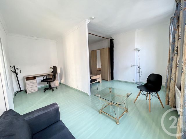 Appartement F2 à vendre - 2 pièces - 35,41 m2 - LE KREMLIN BICETRE - 94 - ILE-DE-FRANCE