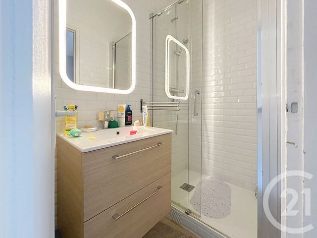 Appartement F1 &agrave; vendre - 1 pi&egrave;ce - 24 m2 - Le Kremlin Bicetre - 94 - ILE-DE-FRANCE