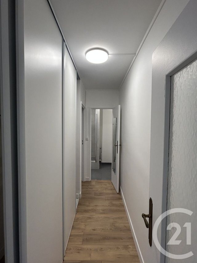 Appartement F2 &agrave; louer - 2 pi&egrave;ces - 52,95 m2 - Villejuif - 94 - ILE-DE-FRANCE