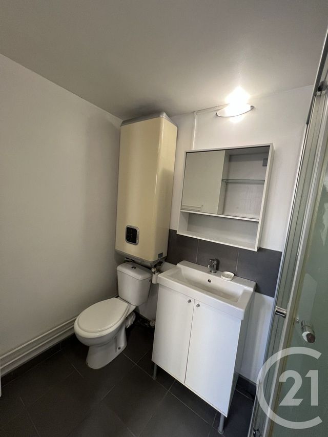 Maison à louer - 2 pièces - 22,17 m2 - Ivry Sur Seine - 94 - ILE-DE-FRANCE