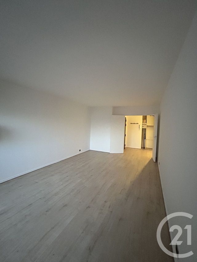 Appartement F3 &agrave; louer - 3 pi&egrave;ces - 65 m2 - Le Kremlin Bicetre - 94 - ILE-DE-FRANCE