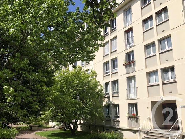 Appartement F4 &agrave; louer - 4 pi&egrave;ces - 76,40 m2 - Le Kremlin Bicetre - 94 - ILE-DE-FRANCE